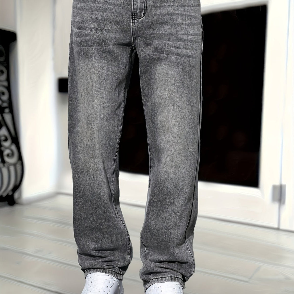 Men's Straight-Leg Denim Jeans
