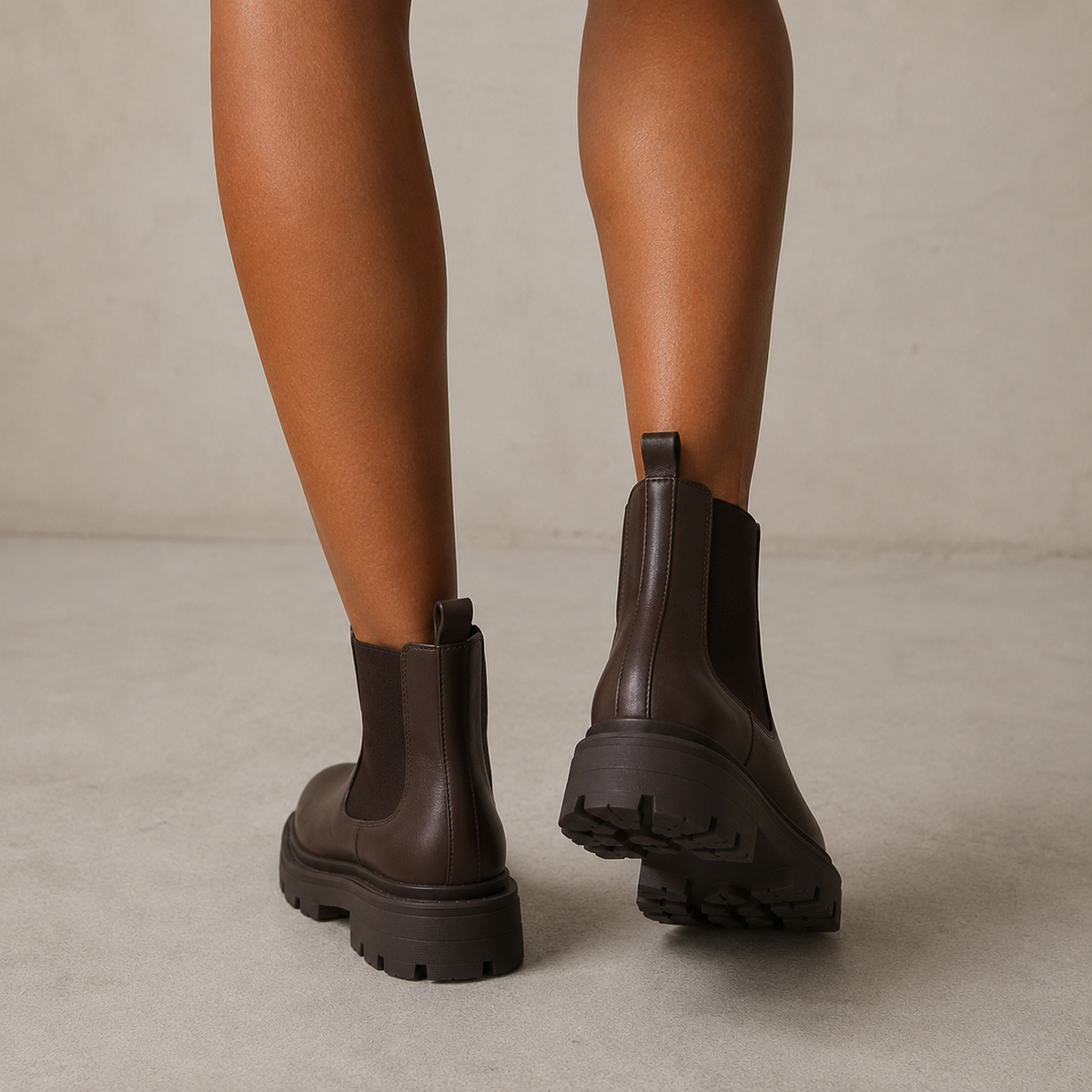 Women's Block Heel Chelsea Boots