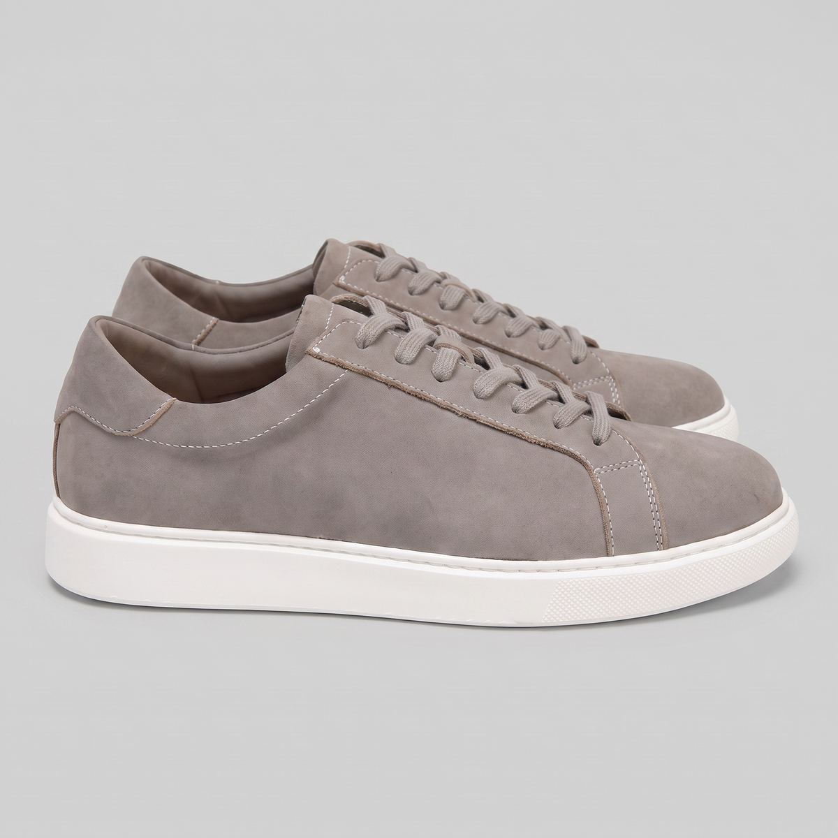 Men's Low-Top Suede Sneakers