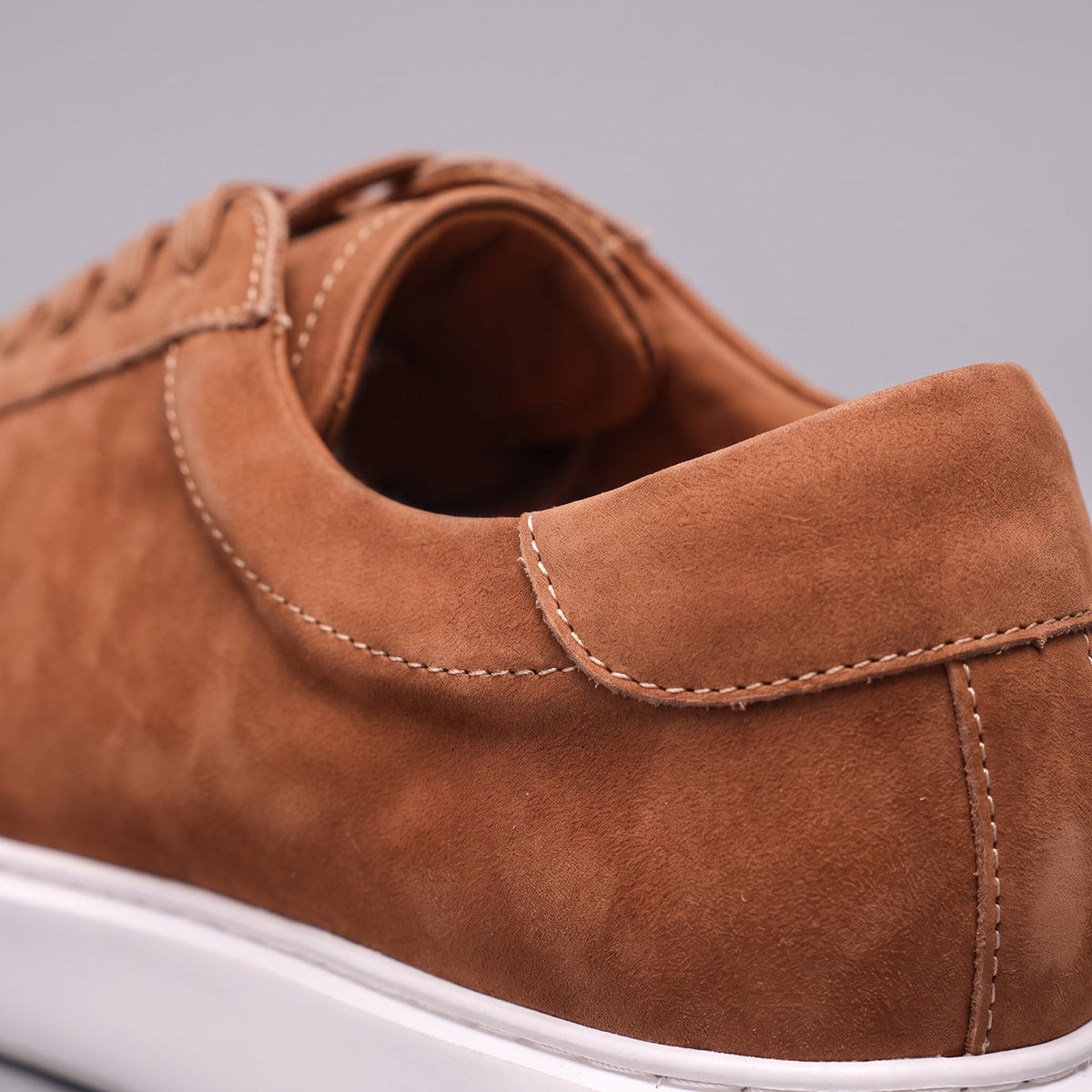 Men's Low-Top Suede Sneakers