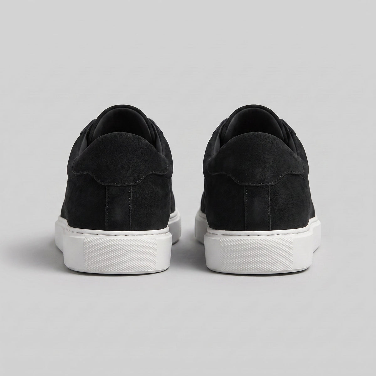 Men's Low-Top Suede Sneakers