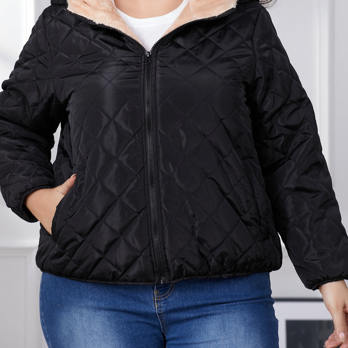 Women's Plus Size Sherpa-Lined Quilted Bomber Jacket with Hood
