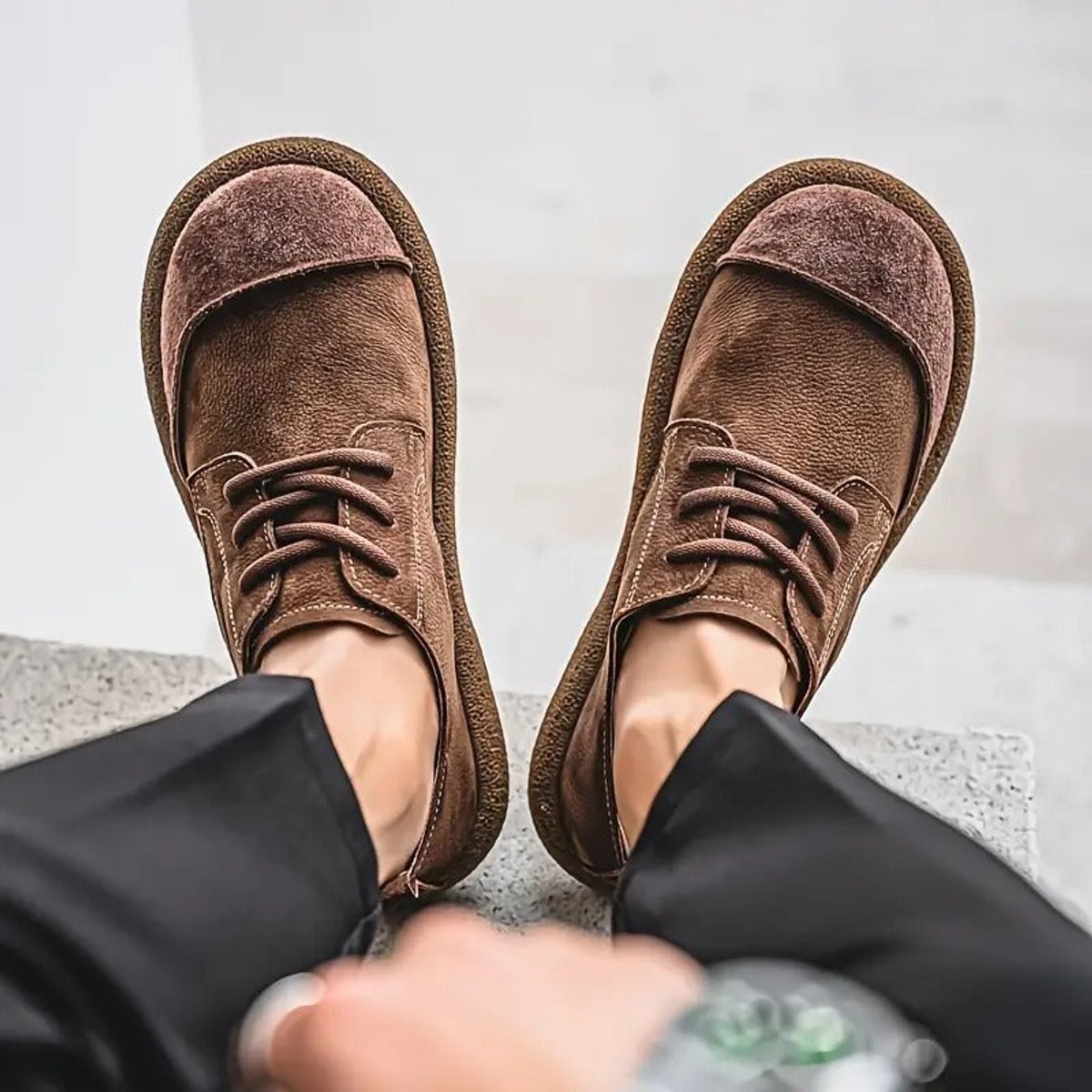 Men's Wide-Toe Lace-Up Casual Walking Shoes